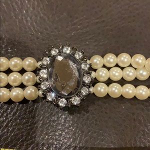Vintage 14” faux pearl choker